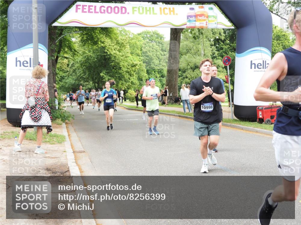 29.06.2025 - hella hamburg halbmarathon MichiJ http://msf.ph/oto/8256399 29.06.2025 10:52:45 Zwischen KM18-KM19 3578, 3746, 4488, 6572, 9165, 10067, 10781, 10998, 13481, 13625 meine-sportfotos.de