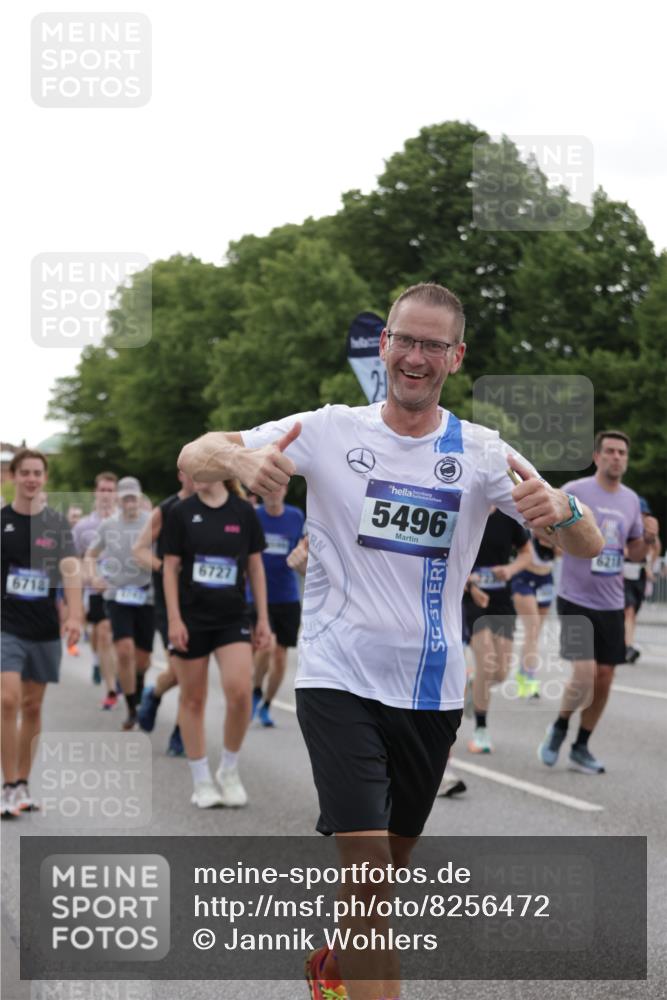 29.06.2025 - hella hamburg halbmarathon Jannik Wohlers http://msf.ph/oto/8256472 29.06.2025 10:31:45 Lombardsbrücke 1311, 1987, 2349, 2943, 3022, 3707, 3752, 3778, 3822, 4314, 4365, 4605, 4924, 5496, 5601, 5658, 5743, 6218, 6252, 7135, 7239, 7295, 7344, 7535, 7570, 7695, 7789, 7816, 8175, 8538, 9125, 9206, 10248, 10924, 11168, 11462, 12136, 12319, 12755, 12936, 13026, 13959, 13960, 14029, 14099, 14105, 14191, 14494, 14599, 15471, 15987, 16200, 17958, 18369, 18931 meine-sportfotos.de
