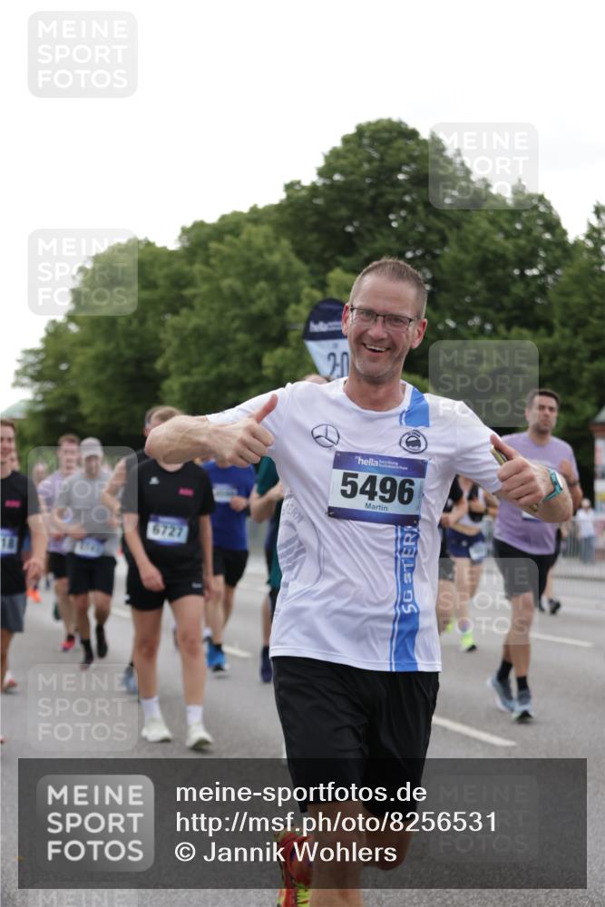 29.06.2025 - hella hamburg halbmarathon Jannik Wohlers http://msf.ph/oto/8256531 29.06.2025 10:31:45 Lombardsbrücke 1311, 1987, 2349, 2943, 3022, 3707, 3752, 3778, 3822, 4314, 4365, 4605, 4924, 5496, 5601, 5658, 5743, 6218, 6252, 7135, 7239, 7295, 7344, 7535, 7570, 7695, 7789, 7816, 8175, 8538, 9125, 9206, 10248, 10924, 11168, 11462, 12136, 12319, 12755, 12936, 13026, 13959, 13960, 14029, 14099, 14105, 14191, 14494, 14599, 15471, 15987, 16200, 17958, 18369, 18931 meine-sportfotos.de