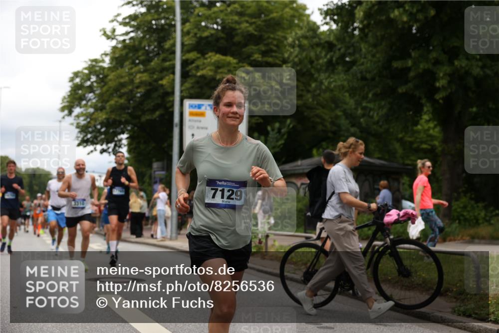 29.06.2025 - hella hamburg halbmarathon Yannick Fuchs http://msf.ph/oto/8256536 29.06.2025 10:48:21 20KM 1410, 1442, 1549, 1815, 2432, 3177, 3310, 3861, 3898, 4189, 6082, 6084, 6260, 6356, 6581, 6723, 6994, 7129, 7973, 8223, 8449, 8772, 8798, 9012, 9060, 9227, 10040, 10263, 10266, 11009, 11499, 11789, 12213, 12362, 12489, 13147, 13297, 13869, 14026, 14660, 14818, 15113, 15156, 15169, 15408, 15524, 16092, 16574, 16623, 16750, 17740, 17765, 18759, 19177 meine-sportfotos.de