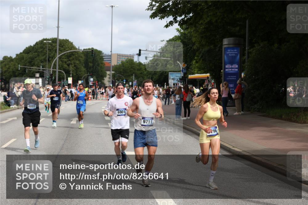 29.06.2025 - hella hamburg halbmarathon Yannick Fuchs http://msf.ph/oto/8256641 29.06.2025 10:35:51 20KM 1136, 1570, 1631, 2579, 2797, 3618, 4205, 4303, 4380, 4871, 4893, 5387, 5709, 6550, 6771, 6901, 7432, 7774, 7796, 8358, 9358, 9547, 9640, 9659, 9711, 9755, 9885, 10375, 10783, 11062, 11765, 11922, 12292, 12385, 12434, 12895, 13457, 14555, 14661, 15351, 16816, 17032, 17100, 17720, 17834, 18045, 18049, 18412, 18442, 18491, 18573, 18764, 18802 meine-sportfotos.de