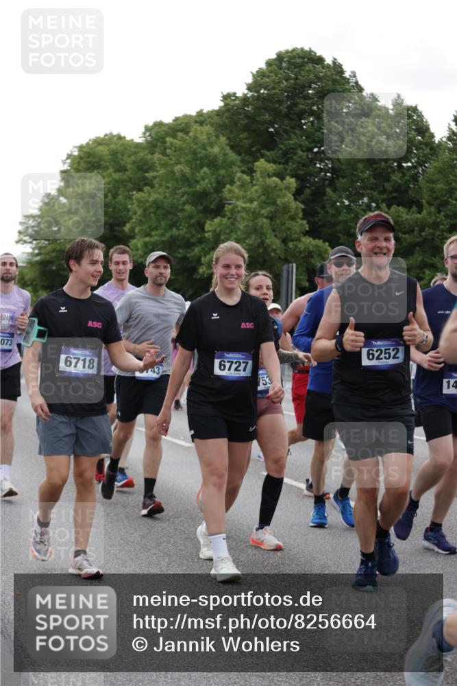 29.06.2025 - hella hamburg halbmarathon Jannik Wohlers http://msf.ph/oto/8256664 29.06.2025 10:31:47 Lombardsbrücke 1311, 1987, 2349, 2943, 3022, 3707, 3778, 3822, 4314, 4365, 4605, 4924, 5496, 5601, 5658, 5743, 6218, 6252, 7135, 7239, 7295, 7344, 7535, 7570, 7695, 7789, 8124, 8175, 8538, 8787, 9125, 9206, 10248, 10828, 10924, 11168, 11225, 11362, 11462, 11787, 12136, 12755, 12936, 13026, 13284, 13959, 13960, 14029, 14099, 14105, 14191, 14494, 14599, 15120, 15471, 15987, 16200, 17958, 18369, 18931 meine-sportfotos.de