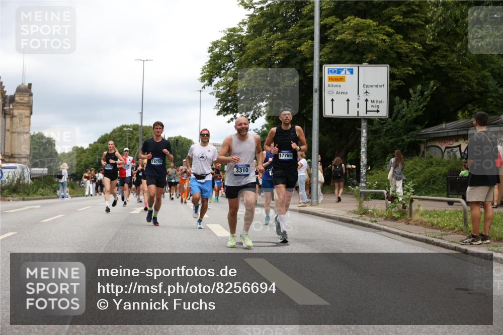 29.06.2025 - hella hamburg halbmarathon Yannick Fuchs http://msf.ph/oto/8256694 29.06.2025 10:48:21 20KM 1410, 1442, 1549, 1815, 2432, 3177, 3310, 3861, 3898, 4189, 6082, 6084, 6260, 6356, 6581, 6723, 6994, 7129, 7973, 8223, 8449, 8772, 8798, 9012, 9060, 9227, 10040, 10263, 10266, 11009, 11499, 11789, 12213, 12362, 12489, 13147, 13297, 13869, 14026, 14660, 14818, 15113, 15156, 15169, 15408, 15524, 16092, 16574, 16623, 16750, 17740, 17765, 18759, 19177 meine-sportfotos.de