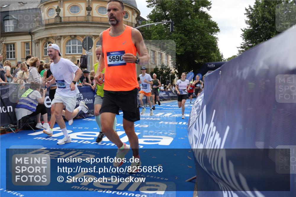 29.06.2025 - hella hamburg halbmarathon Strokosch-Dieckow http://msf.ph/oto/8256856 29.06.2025 10:42:03 Ziel 1441, 5682, 5690, 6593, 7363, 8694, 10216, 11417, 12098, 12292, 13196, 15846, 16677, 17363, 17864, 17926, 18772, 18920, 19046 meine-sportfotos.de