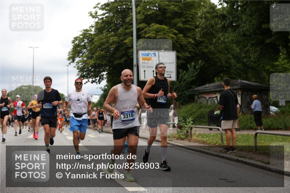 29.06.2025 - hella hamburg halbmarathon Yannick Fuchs http://msf.ph/oto/8256903 29.06.2025 10:48:22 20KM 1410, 1815, 2432, 3177, 3310, 3861, 3898, 4189, 6082, 6084, 6260, 6356, 6581, 6723, 6994, 7129, 7973, 8223, 8449, 8772, 8798, 9012, 9060, 9227, 10040, 10263, 10266, 11009, 11499, 11789, 12213, 12362, 12489, 13147, 13297, 13869, 14026, 14660, 14818, 15113, 15156, 15169, 15408, 15524, 15879, 16092, 16574, 16623, 16750, 17740, 17765, 18759, 19177 meine-sportfotos.de