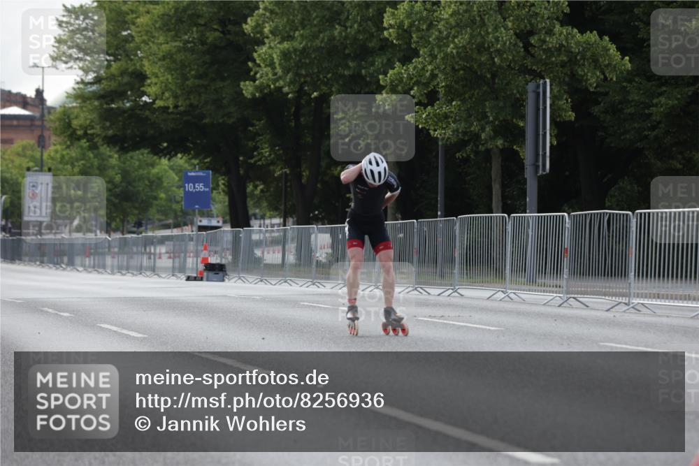 29.06.2025 - hella hamburg halbmarathon Jannik Wohlers http://msf.ph/oto/8256936 29.06.2025 08:49:03 Lombardsbrücke  meine-sportfotos.de