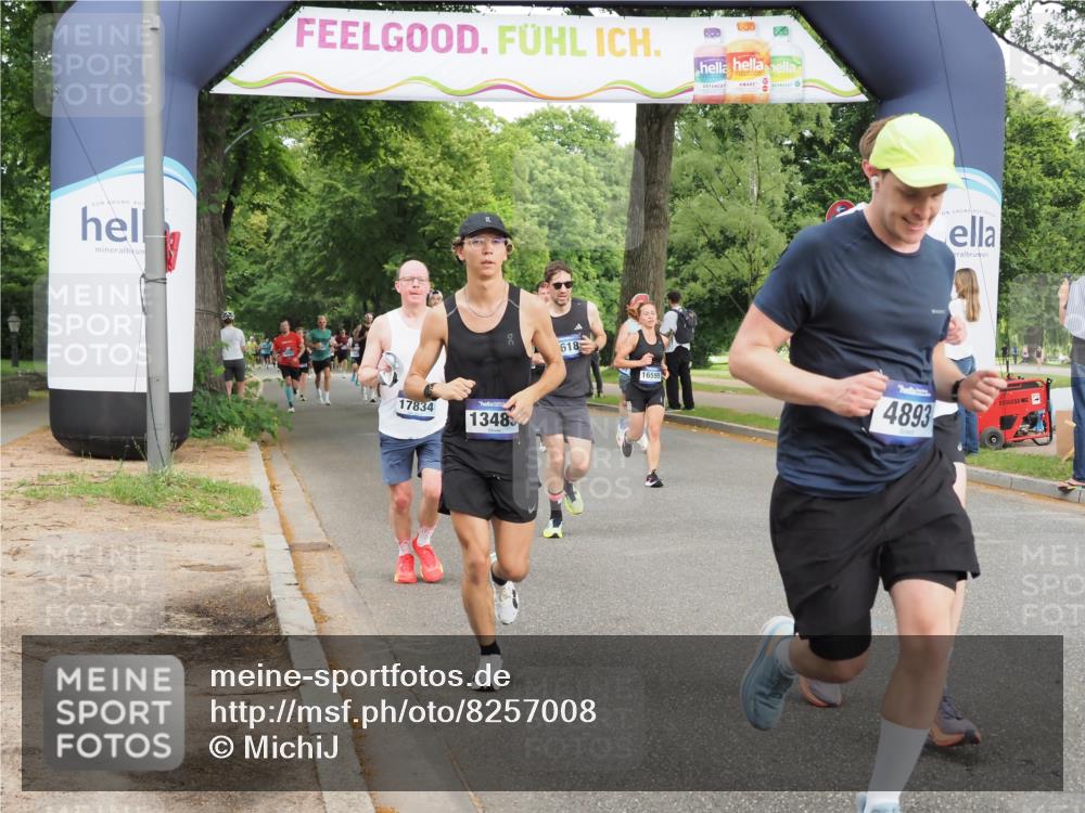 29.06.2025 - hella hamburg halbmarathon MichiJ http://msf.ph/oto/8257008 29.06.2025 10:29:31 Zwischen KM18-KM19 1800, 3618, 4205, 4893, 5026, 6152, 7284, 7796, 8074, 8122, 8358, 8966, 9711, 12385, 13268, 13483, 13667, 14899, 16249, 17486, 17724, 17834, 18412 meine-sportfotos.de