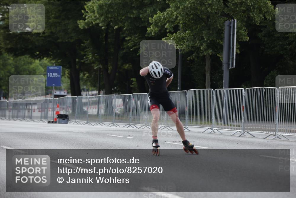 29.06.2025 - hella hamburg halbmarathon Jannik Wohlers http://msf.ph/oto/8257020 29.06.2025 08:49:03 Lombardsbrücke  meine-sportfotos.de