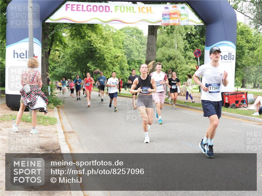 29.06.2025 - hella hamburg halbmarathon MichiJ http://msf.ph/oto/8257096 29.06.2025 10:52:55 Zwischen KM18-KM19 1355, 3994, 6489, 11416, 11887, 17347, 18721 meine-sportfotos.de