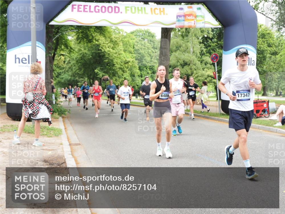 29.06.2025 - hella hamburg halbmarathon MichiJ http://msf.ph/oto/8257104 29.06.2025 10:52:56 Zwischen KM18-KM19 1355, 3994, 6489, 11416, 11887, 11917, 17347, 18721 meine-sportfotos.de