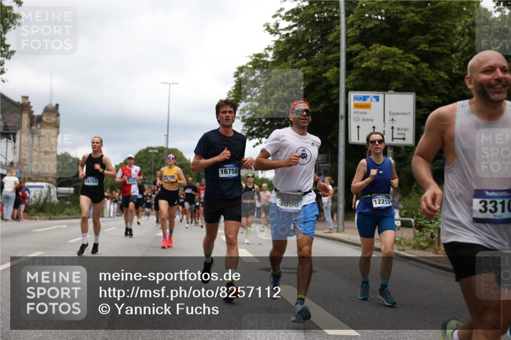 29.06.2025 - hella hamburg halbmarathon Yannick Fuchs http://msf.ph/oto/8257112 29.06.2025 10:48:23 20KM 1410, 1815, 2432, 3177, 3310, 3861, 3898, 4189, 6082, 6084, 6260, 6356, 6581, 6723, 6994, 7129, 7973, 8223, 8449, 8698, 8772, 8798, 9012, 9060, 9227, 10040, 10263, 10266, 11009, 11499, 11789, 12213, 12362, 12489, 13147, 13297, 13869, 14026, 14660, 14818, 15113, 15156, 15169, 15408, 15524, 15879, 16092, 16574, 16623, 16750, 17740, 17765, 18759, 19177 meine-sportfotos.de