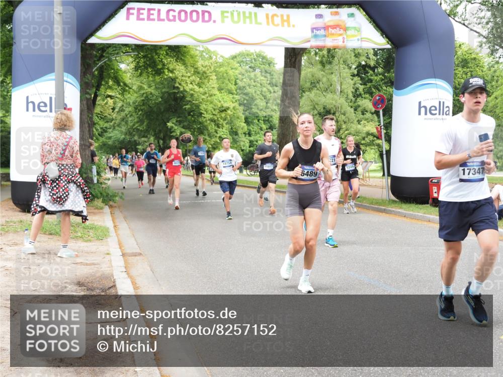 29.06.2025 - hella hamburg halbmarathon MichiJ http://msf.ph/oto/8257152 29.06.2025 10:52:56 Zwischen KM18-KM19 1355, 3994, 6489, 11416, 11887, 11917, 17347, 18721 meine-sportfotos.de