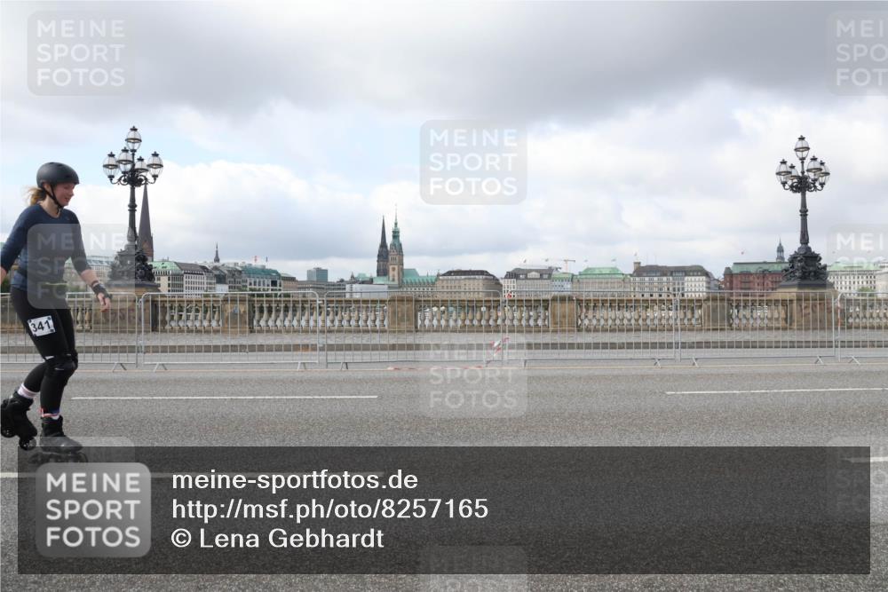 29.06.2025 - hella hamburg halbmarathon Lena Gebhardt http://msf.ph/oto/8257165 29.06.2025 09:03:28 Lombardsbrücke  meine-sportfotos.de