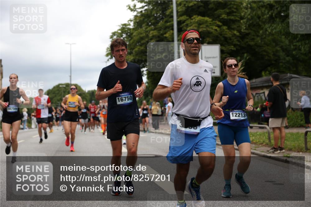 29.06.2025 - hella hamburg halbmarathon Yannick Fuchs http://msf.ph/oto/8257201 29.06.2025 10:48:24 20KM 1410, 1815, 2432, 3177, 3310, 3861, 3898, 4189, 6082, 6084, 6356, 6581, 6723, 6994, 7129, 8223, 8449, 8698, 8772, 8798, 9012, 9060, 9227, 10040, 10191, 10263, 10266, 11009, 11499, 11789, 12213, 12362, 12489, 13147, 13297, 13869, 14660, 14818, 15113, 15156, 15169, 15408, 15524, 15879, 16092, 16574, 16623, 16750, 17740, 17765, 18759, 19177 meine-sportfotos.de