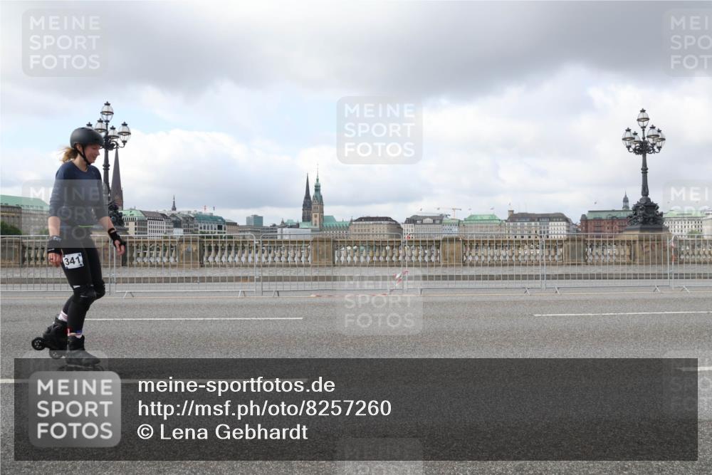 29.06.2025 - hella hamburg halbmarathon Lena Gebhardt http://msf.ph/oto/8257260 29.06.2025 09:03:29 Lombardsbrücke  meine-sportfotos.de