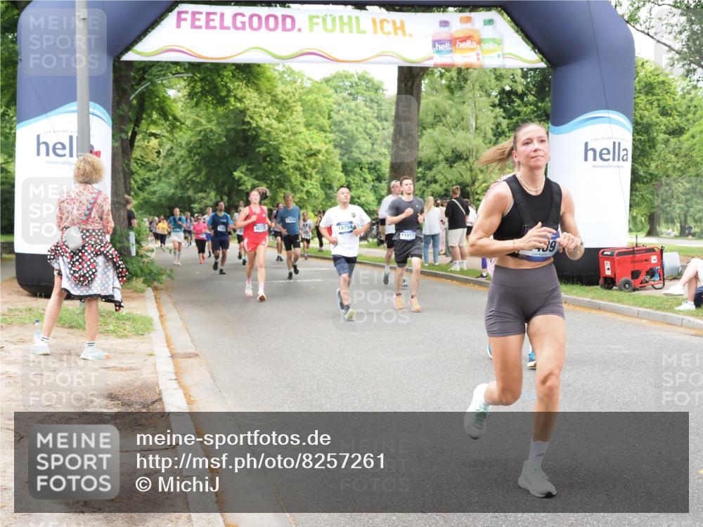 29.06.2025 - hella hamburg halbmarathon MichiJ http://msf.ph/oto/8257261 29.06.2025 10:52:56 Zwischen KM18-KM19 1355, 3994, 6489, 11416, 11887, 11917, 17347, 18721 meine-sportfotos.de