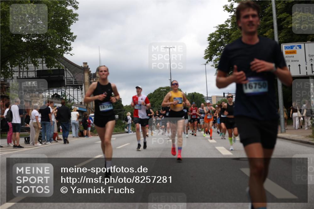 29.06.2025 - hella hamburg halbmarathon Yannick Fuchs http://msf.ph/oto/8257281 29.06.2025 10:48:24 20KM 1410, 1815, 2432, 3177, 3310, 3861, 3898, 4189, 6082, 6084, 6356, 6581, 6723, 6994, 7129, 8223, 8449, 8698, 8772, 8798, 9012, 9060, 9227, 10040, 10191, 10263, 10266, 11009, 11499, 11789, 12213, 12362, 12489, 13147, 13297, 13869, 14660, 14818, 15113, 15156, 15169, 15408, 15524, 15879, 16092, 16574, 16623, 16750, 17740, 17765, 18759, 19177 meine-sportfotos.de