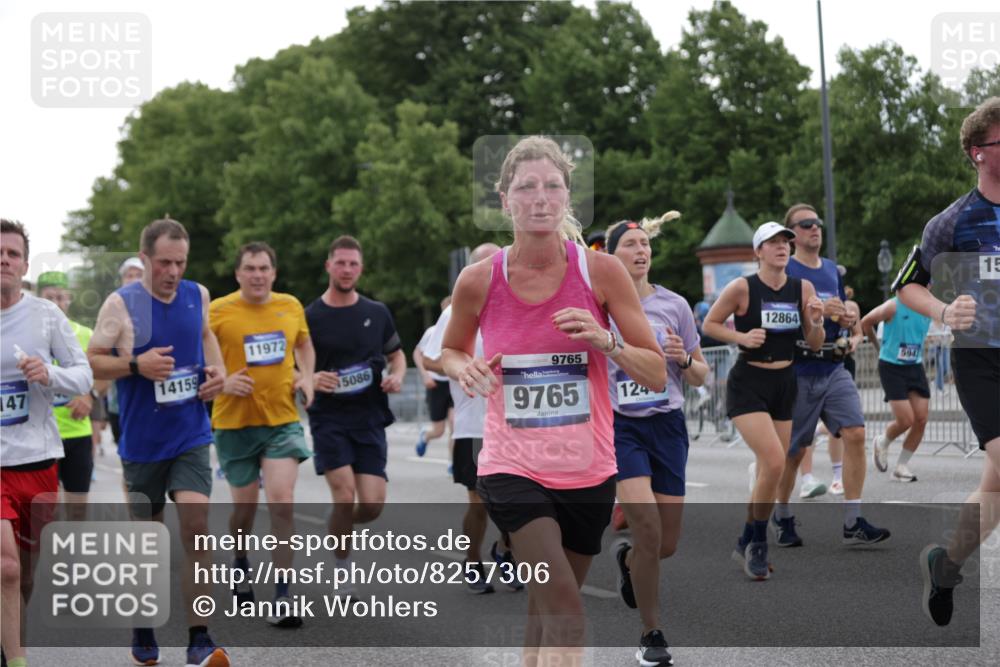 29.06.2025 - hella hamburg halbmarathon Jannik Wohlers http://msf.ph/oto/8257306 29.06.2025 10:32:01 Lombardsbrücke 1199, 1640, 1987, 3022, 3365, 3653, 3707, 3778, 4365, 4857, 5783, 5871, 5941, 6228, 6312, 6315, 7468, 7702, 8124, 8127, 8175, 8303, 8625, 8787, 8840, 8914, 8993, 9125, 9206, 9706, 9765, 10002, 10248, 10354, 10624, 10828, 10924, 11205, 11225, 11362, 11787, 11972, 12443, 12864, 12936, 13284, 13335, 13423, 13959, 13960, 14099, 14105, 14159, 14494, 14788, 14888, 15071, 15086, 15088, 15120, 15147, 15364, 15569, 15847, 15987, 16187 meine-sportfotos.de