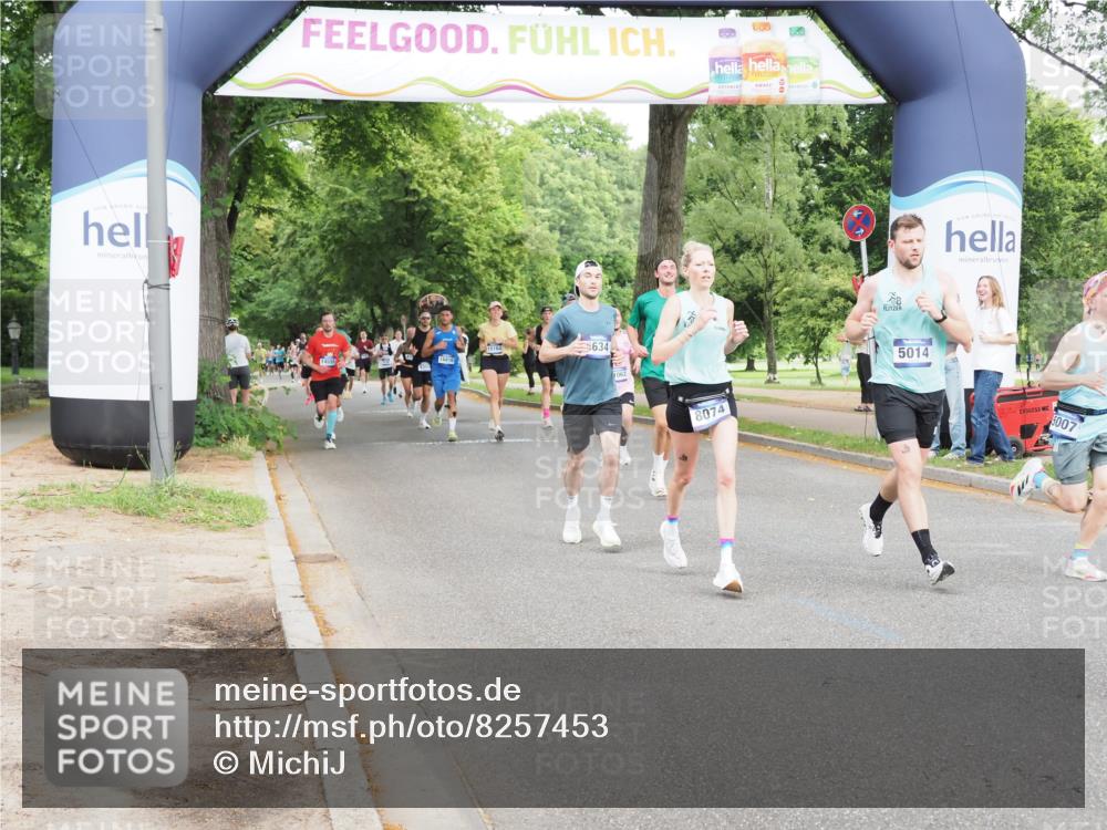 29.06.2025 - hella hamburg halbmarathon MichiJ http://msf.ph/oto/8257453 29.06.2025 10:29:34 Zwischen KM18-KM19 3618, 4205, 4634, 4893, 5007, 5014, 5026, 7284, 7796, 8074, 8358, 11062, 11922, 12385, 13268, 13483, 16249, 16599, 17724, 17834 meine-sportfotos.de