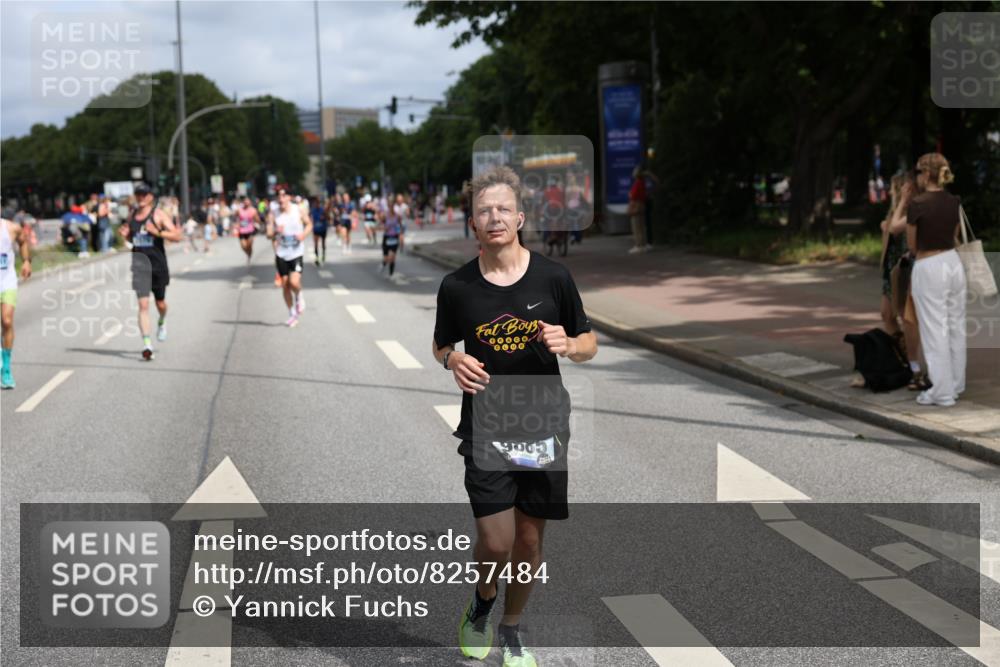 29.06.2025 - hella hamburg halbmarathon Yannick Fuchs http://msf.ph/oto/8257484 29.06.2025 10:35:57 20KM 1570, 1631, 1800, 2579, 4205, 4871, 4893, 5387, 5709, 6550, 6771, 6901, 7432, 7796, 8358, 9547, 9640, 9659, 9711, 9755, 9815, 9885, 10375, 10894, 11922, 12292, 12434, 13876, 14555, 14899, 15351, 16816, 17032, 17100, 17882, 18442, 18491, 18509, 18764, 18802 meine-sportfotos.de