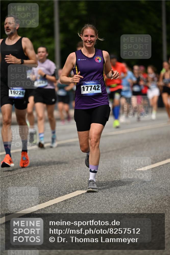 29.06.2025 - hella hamburg halbmarathon Dr. Thomas Lammeyer http://msf.ph/oto/8257512 29.06.2025 10:35:08 Kennedybrücke 1059, 1097, 1472, 1773, 1979, 2414, 2505, 2569, 2754, 2755, 2914, 3131, 3443, 4561, 4817, 5437, 5943, 6057, 6195, 6546, 6616, 6620, 6725, 6787, 7351, 7604, 7772, 8050, 9937, 10989 meine-sportfotos.de