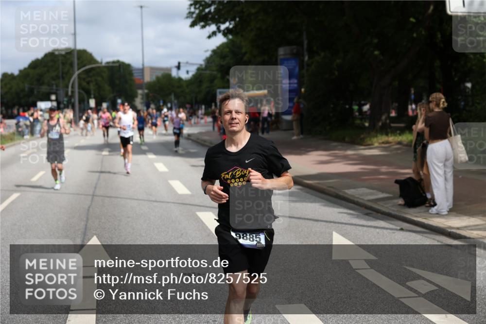 29.06.2025 - hella hamburg halbmarathon Yannick Fuchs http://msf.ph/oto/8257525 29.06.2025 10:35:57 20KM 1570, 1631, 1800, 2579, 4205, 4871, 4893, 5387, 5709, 6550, 6771, 6901, 7432, 7796, 8358, 9547, 9640, 9659, 9711, 9755, 9815, 9885, 10375, 10894, 11922, 12292, 12434, 13876, 14555, 14899, 15351, 16816, 17032, 17100, 17882, 18442, 18491, 18509, 18764, 18802 meine-sportfotos.de