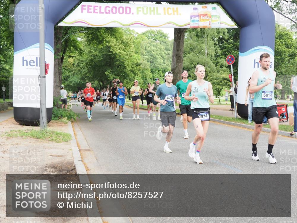 29.06.2025 - hella hamburg halbmarathon MichiJ http://msf.ph/oto/8257527 29.06.2025 10:29:34 Zwischen KM18-KM19 3618, 4205, 4634, 4893, 5007, 5014, 5026, 7284, 7796, 8074, 8358, 11062, 11922, 12385, 13268, 13483, 16249, 16599, 17724, 17834 meine-sportfotos.de
