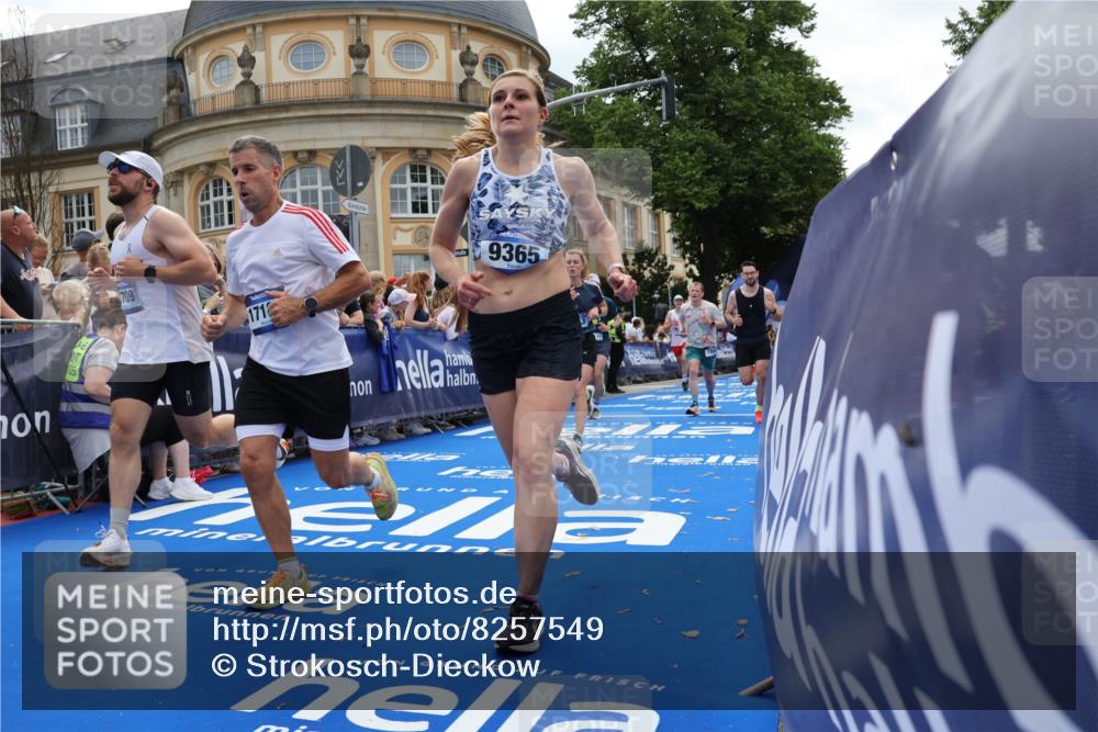 29.06.2025 - hella hamburg halbmarathon Strokosch-Dieckow http://msf.ph/oto/8257549 29.06.2025 10:42:17 Ziel 1256, 1312, 1903, 2675, 3523, 6639, 6770, 7693, 7765, 7865, 9365, 11907, 13709, 13746, 13807, 14226, 14811, 14899, 15095, 15175, 15270, 15654, 16281, 16626, 16660, 17182, 17363, 18330, 18772, 18802 meine-sportfotos.de