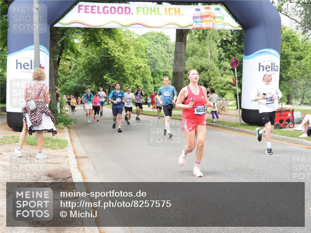 29.06.2025 - hella hamburg halbmarathon MichiJ http://msf.ph/oto/8257575 29.06.2025 10:52:59 Zwischen KM18-KM19 1249, 1355, 6489, 9829, 11917, 17347, 17836, 17866, 18721, 18754 meine-sportfotos.de