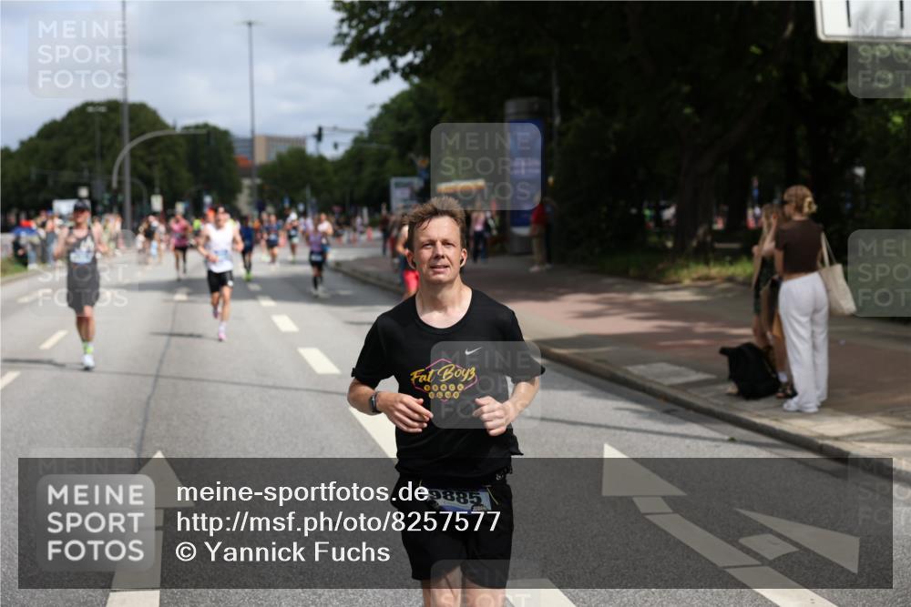29.06.2025 - hella hamburg halbmarathon Yannick Fuchs http://msf.ph/oto/8257577 29.06.2025 10:35:57 20KM 1570, 1631, 1800, 2579, 4205, 4871, 4893, 5387, 5709, 6550, 6771, 6901, 7432, 7796, 8358, 9547, 9640, 9659, 9711, 9755, 9815, 9885, 10375, 10894, 11922, 12292, 12434, 13876, 14555, 14899, 15351, 16816, 17032, 17100, 17882, 18442, 18491, 18509, 18764, 18802 meine-sportfotos.de