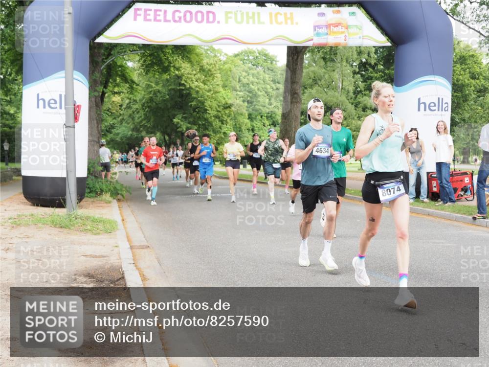29.06.2025 - hella hamburg halbmarathon MichiJ http://msf.ph/oto/8257590 29.06.2025 10:29:34 Zwischen KM18-KM19 3618, 4205, 4634, 4893, 5007, 5014, 5026, 7284, 7796, 8074, 8358, 11062, 11922, 12385, 13268, 13483, 16249, 16599, 17724, 17834 meine-sportfotos.de