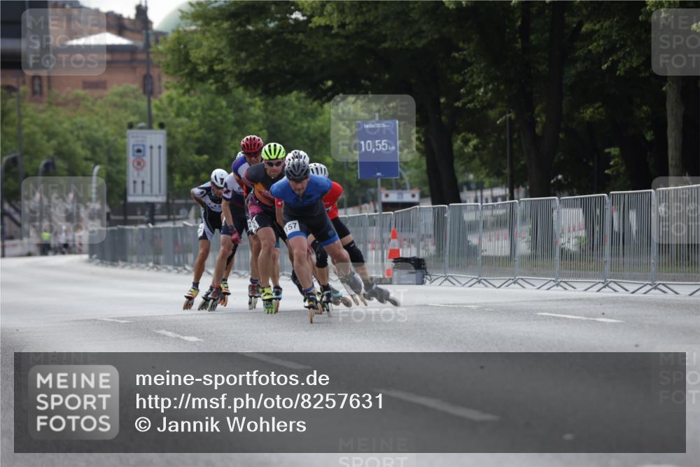 29.06.2025 - hella hamburg halbmarathon Jannik Wohlers http://msf.ph/oto/8257631 29.06.2025 08:49:22 Lombardsbrücke  meine-sportfotos.de