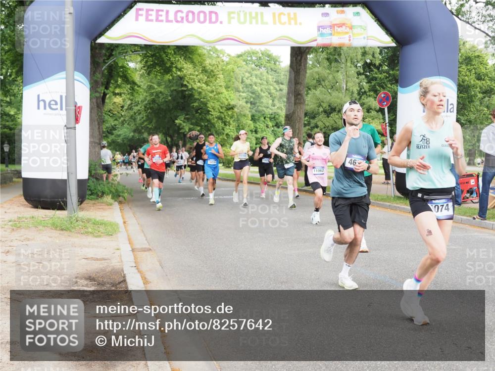 29.06.2025 - hella hamburg halbmarathon MichiJ http://msf.ph/oto/8257642 29.06.2025 10:29:35 Zwischen KM18-KM19 3618, 4205, 4634, 4893, 5007, 5014, 5026, 8074, 8358, 11062, 11922, 12385, 13268, 13483, 16599, 17724, 17834 meine-sportfotos.de