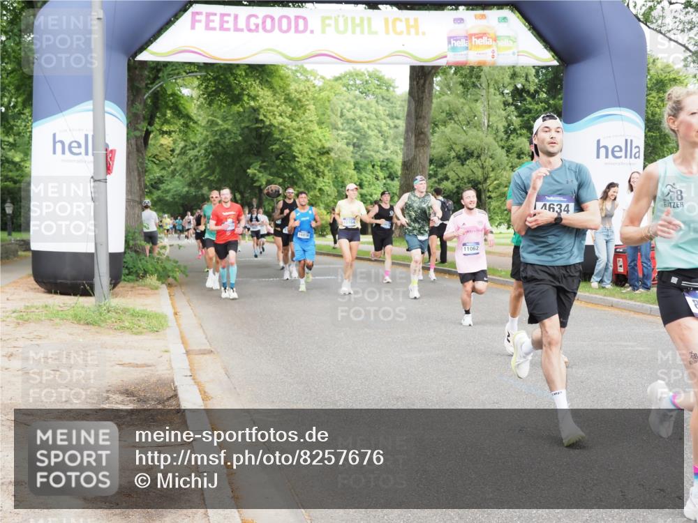 29.06.2025 - hella hamburg halbmarathon MichiJ http://msf.ph/oto/8257676 29.06.2025 10:29:35 Zwischen KM18-KM19 3618, 4205, 4634, 4893, 5007, 5014, 5026, 8074, 8358, 11062, 11922, 12385, 13268, 13483, 16599, 17724, 17834 meine-sportfotos.de