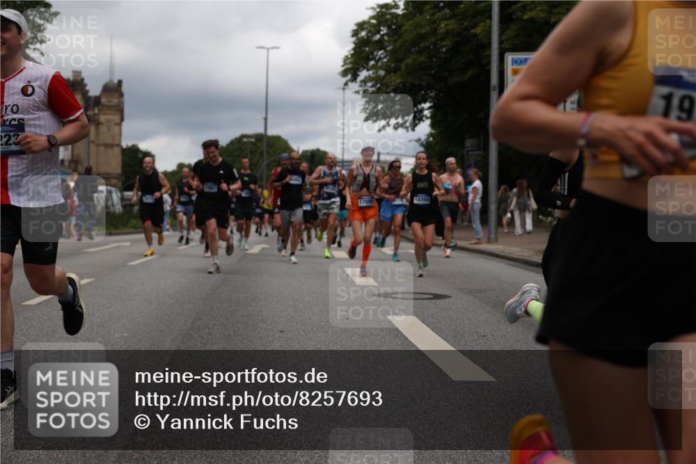 29.06.2025 - hella hamburg halbmarathon Yannick Fuchs http://msf.ph/oto/8257693 29.06.2025 10:48:27 20KM 1327, 1410, 1496, 1815, 2474, 3177, 3310, 3791, 3794, 3861, 3898, 4189, 6082, 6084, 6356, 6443, 6581, 6723, 6994, 7129, 8223, 8449, 8698, 8772, 8798, 9012, 9060, 9227, 10191, 10192, 10263, 10266, 11499, 12186, 12213, 12362, 12489, 13147, 13297, 13869, 14660, 14818, 15113, 15156, 15169, 15408, 15524, 15879, 16092, 16574, 16623, 16750, 17740, 17765, 18759, 19177 meine-sportfotos.de