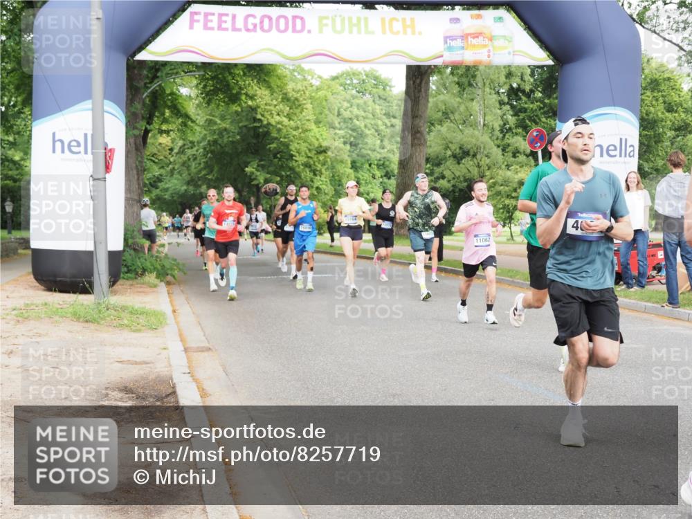 29.06.2025 - hella hamburg halbmarathon MichiJ http://msf.ph/oto/8257719 29.06.2025 10:29:35 Zwischen KM18-KM19 3618, 4205, 4634, 4893, 5007, 5014, 5026, 8074, 8358, 11062, 11922, 12385, 13268, 13483, 16599, 17724, 17834 meine-sportfotos.de