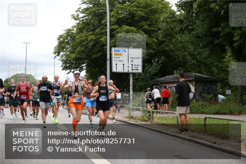 29.06.2025 - hella hamburg halbmarathon Yannick Fuchs http://msf.ph/oto/8257731 29.06.2025 10:48:28 20KM 1327, 1410, 1496, 1815, 2474, 2771, 3177, 3310, 3791, 3794, 3861, 3898, 4189, 6082, 6084, 6356, 6443, 6581, 6723, 6994, 7129, 8223, 8449, 8698, 8772, 8798, 9012, 9060, 9227, 10191, 10192, 10263, 10266, 11499, 11747, 12186, 12213, 12362, 12489, 13147, 13297, 13869, 14036, 14592, 14660, 14818, 14948, 15113, 15156, 15169, 15408, 15524, 15879, 16092, 16574, 16750, 17740, 17765, 18759, 19177 meine-sportfotos.de