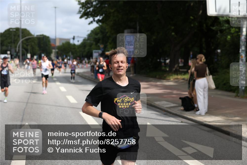 29.06.2025 - hella hamburg halbmarathon Yannick Fuchs http://msf.ph/oto/8257758 29.06.2025 10:35:58 20KM 1570, 1631, 1800, 2579, 4205, 4871, 4893, 5387, 6550, 6771, 6901, 7432, 7796, 8358, 9547, 9640, 9659, 9711, 9755, 9815, 9885, 10375, 10894, 11922, 12292, 12434, 13876, 14555, 14899, 15351, 16816, 17032, 17100, 17882, 18442, 18491, 18509, 18764, 18802 meine-sportfotos.de