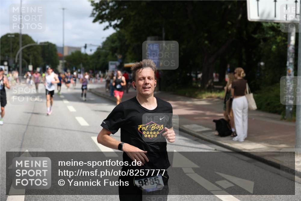 29.06.2025 - hella hamburg halbmarathon Yannick Fuchs http://msf.ph/oto/8257777 29.06.2025 10:35:58 20KM 1570, 1631, 1800, 2579, 4205, 4871, 4893, 5387, 6550, 6771, 6901, 7432, 7796, 8358, 9547, 9640, 9659, 9711, 9755, 9815, 9885, 10375, 10894, 11922, 12292, 12434, 13876, 14555, 14899, 15351, 16816, 17032, 17100, 17882, 18442, 18491, 18509, 18764, 18802 meine-sportfotos.de