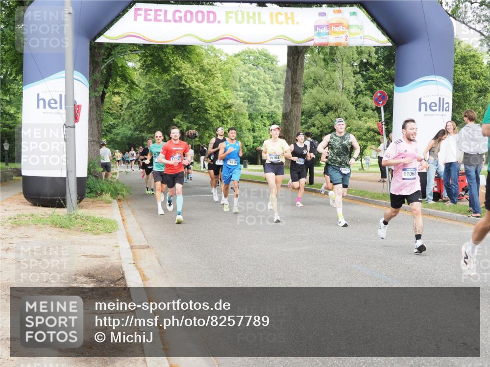 29.06.2025 - hella hamburg halbmarathon MichiJ http://msf.ph/oto/8257789 29.06.2025 10:29:36 Zwischen KM18-KM19 3618, 4205, 4634, 4893, 5007, 5014, 5026, 8074, 8358, 11062, 11922, 13268, 13483, 16599, 16816, 17834 meine-sportfotos.de