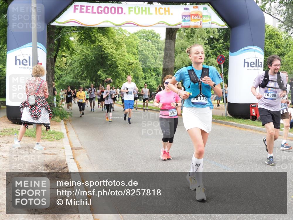29.06.2025 - hella hamburg halbmarathon MichiJ http://msf.ph/oto/8257818 29.06.2025 10:53:05 Zwischen KM18-KM19 1249, 1781, 4499, 5951, 8402, 8917, 8926, 9829, 10389, 17836, 17866, 18178, 18754 meine-sportfotos.de