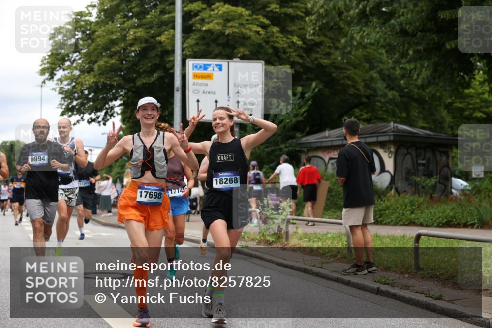 29.06.2025 - hella hamburg halbmarathon Yannick Fuchs http://msf.ph/oto/8257825 29.06.2025 10:48:28 20KM 1327, 1410, 1496, 1815, 2474, 2771, 3177, 3310, 3791, 3794, 3861, 3898, 4189, 6082, 6084, 6356, 6443, 6581, 6723, 6994, 7129, 8223, 8449, 8698, 8772, 8798, 9012, 9060, 9227, 10191, 10192, 10263, 10266, 11499, 11747, 12186, 12213, 12362, 12489, 13147, 13297, 13869, 14036, 14592, 14660, 14818, 14948, 15113, 15156, 15169, 15408, 15524, 15879, 16092, 16574, 16750, 17740, 17765, 18759, 19177 meine-sportfotos.de