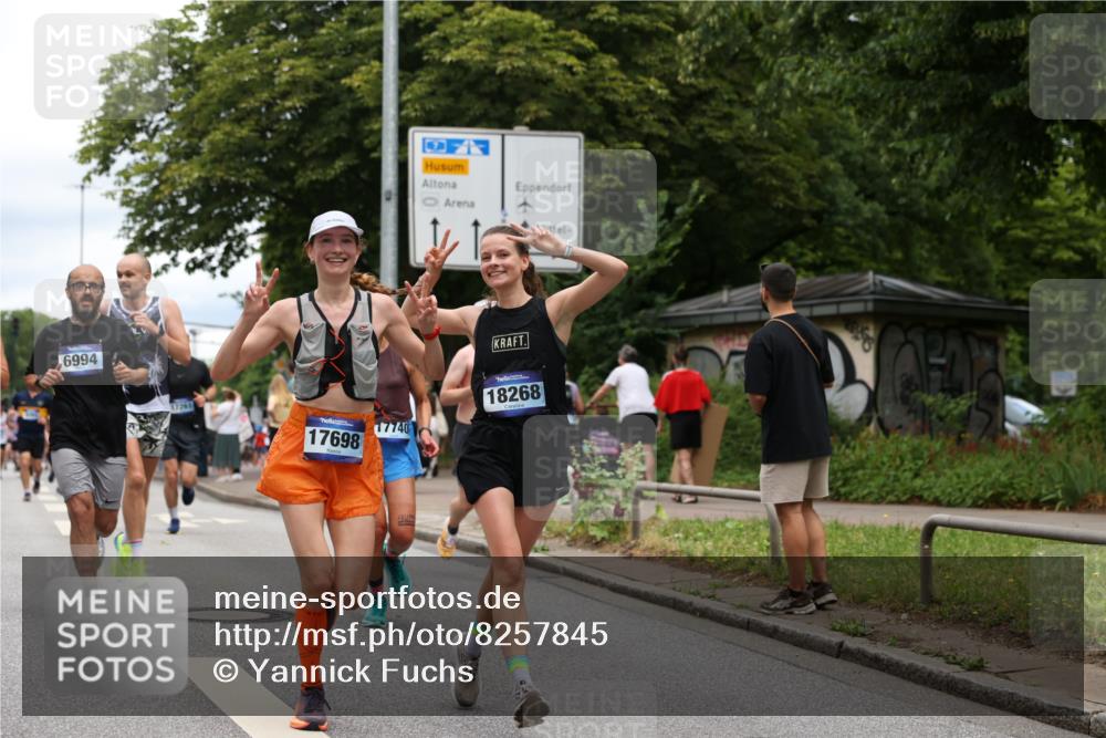 29.06.2025 - hella hamburg halbmarathon Yannick Fuchs http://msf.ph/oto/8257845 29.06.2025 10:48:29 20KM 1327, 1410, 1496, 1815, 2474, 2771, 3041, 3177, 3310, 3791, 3794, 3861, 3898, 3945, 4189, 4231, 6082, 6084, 6356, 6443, 6581, 6723, 6994, 8223, 8449, 8698, 8772, 8798, 9012, 9060, 9227, 10191, 10192, 10263, 10266, 11499, 11747, 12186, 12213, 12362, 12489, 13297, 13869, 14036, 14592, 14638, 14660, 14818, 14948, 15113, 15156, 15169, 15408, 15524, 15879, 16092, 16574, 16750, 17740, 17765, 18759, 19177 meine-sportfotos.de