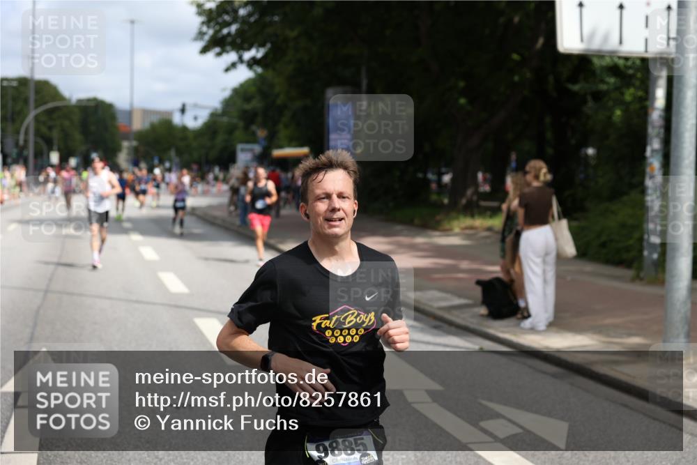 29.06.2025 - hella hamburg halbmarathon Yannick Fuchs http://msf.ph/oto/8257861 29.06.2025 10:35:58 20KM 1570, 1631, 1800, 2579, 4205, 4871, 4893, 5387, 6550, 6771, 6901, 7432, 7796, 8358, 9547, 9640, 9659, 9711, 9755, 9815, 9885, 10375, 10894, 11922, 12292, 12434, 13876, 14555, 14899, 15351, 16816, 17032, 17100, 17882, 18442, 18491, 18509, 18764, 18802 meine-sportfotos.de