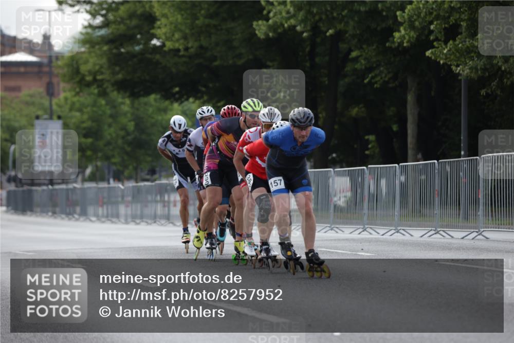 29.06.2025 - hella hamburg halbmarathon Jannik Wohlers http://msf.ph/oto/8257952 29.06.2025 08:49:23 Lombardsbrücke  meine-sportfotos.de