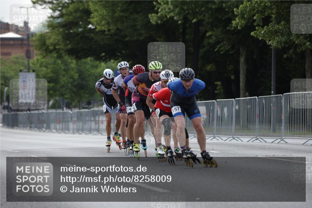 29.06.2025 - hella hamburg halbmarathon Jannik Wohlers http://msf.ph/oto/8258009 29.06.2025 08:49:23 Lombardsbrücke  meine-sportfotos.de