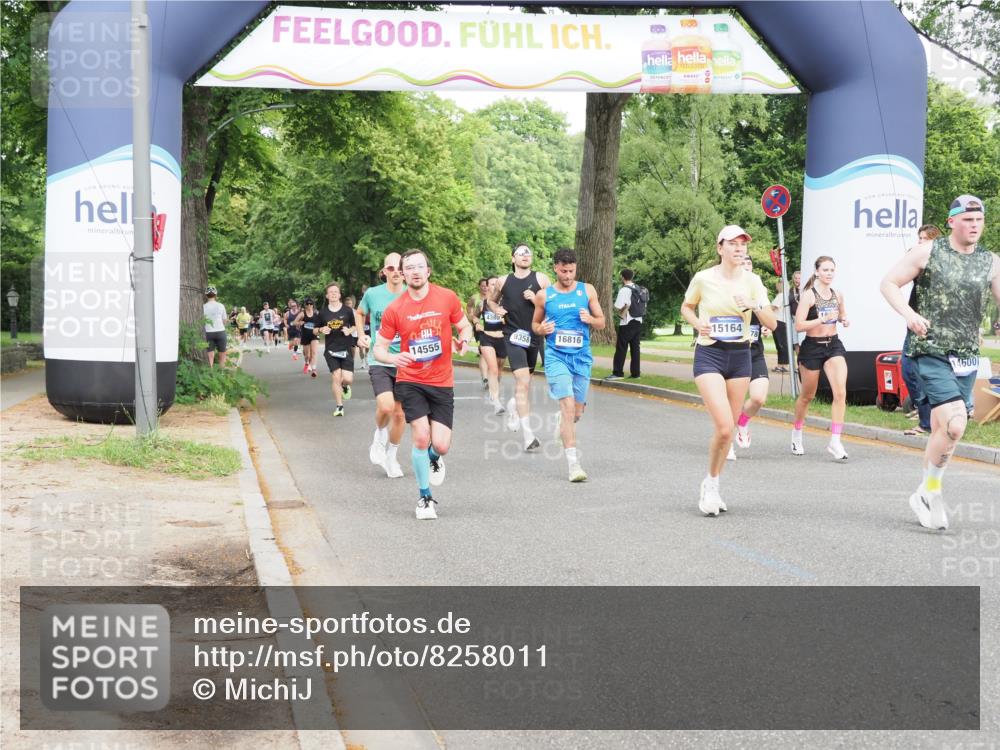 29.06.2025 - hella hamburg halbmarathon MichiJ http://msf.ph/oto/8258011 29.06.2025 10:29:37 Zwischen KM18-KM19 3618, 4634, 4893, 5007, 5014, 8074, 8358, 9358, 10978, 11062, 11922, 13268, 14555, 15164, 16599, 16816, 17834, 18399 meine-sportfotos.de