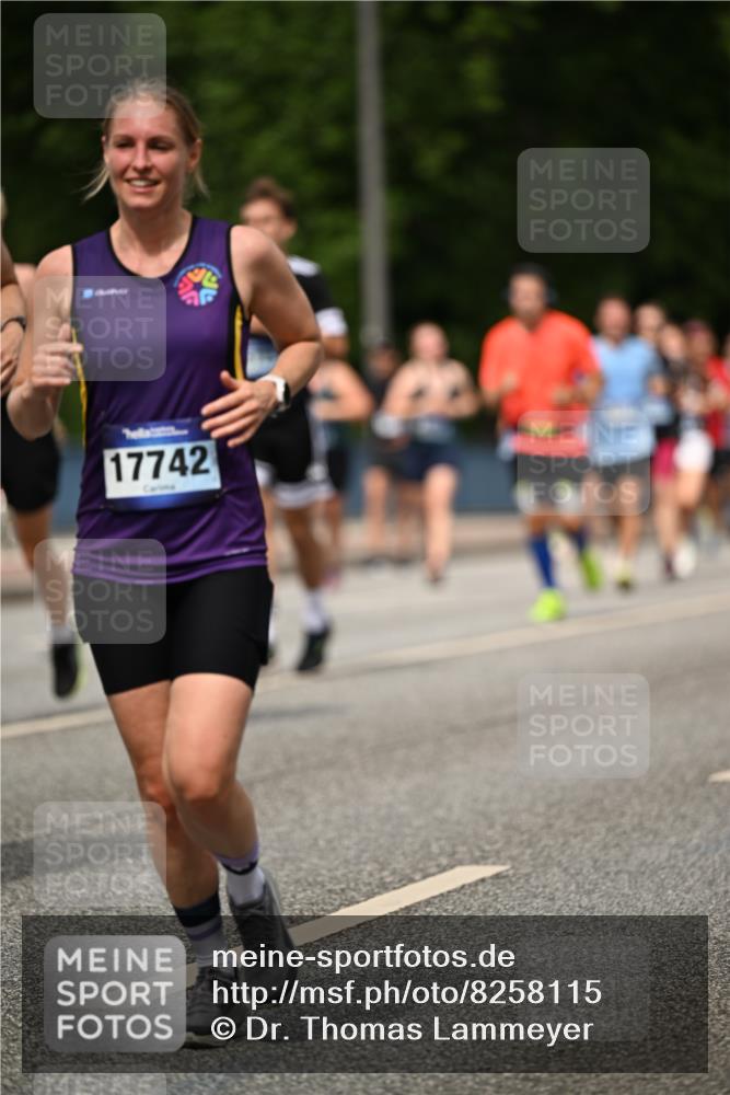 29.06.2025 - hella hamburg halbmarathon Dr. Thomas Lammeyer http://msf.ph/oto/8258115 29.06.2025 10:35:09 Kennedybrücke 1059, 1097, 1472, 1773, 1979, 2414, 2505, 2569, 2754, 2755, 2914, 3131, 3281, 3443, 4561, 4817, 5437, 5943, 6057, 6195, 6546, 6616, 6725, 6787, 7351, 7604, 7772, 8050, 9937, 10989 meine-sportfotos.de