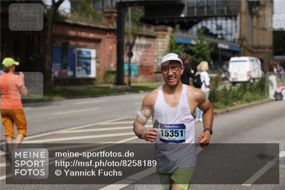 29.06.2025 - hella hamburg halbmarathon Yannick Fuchs http://msf.ph/oto/8258189 29.06.2025 10:36:00 20KM 1570, 1631, 1800, 2579, 4893, 5387, 6550, 6771, 6901, 7432, 7796, 8358, 9547, 9640, 9711, 9755, 9815, 9885, 10375, 10894, 12292, 12434, 13714, 13876, 14555, 14899, 15351, 16084, 16816, 17032, 17100, 17882, 18442, 18491, 18509, 18764, 18802 meine-sportfotos.de