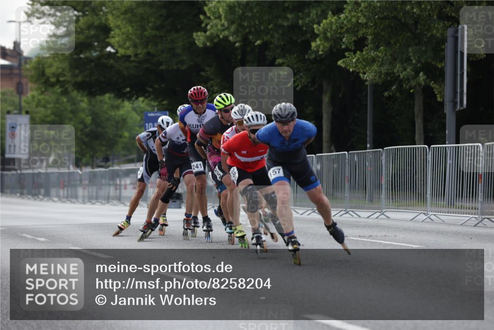29.06.2025 - hella hamburg halbmarathon Jannik Wohlers http://msf.ph/oto/8258204 29.06.2025 08:49:24 Lombardsbrücke  meine-sportfotos.de